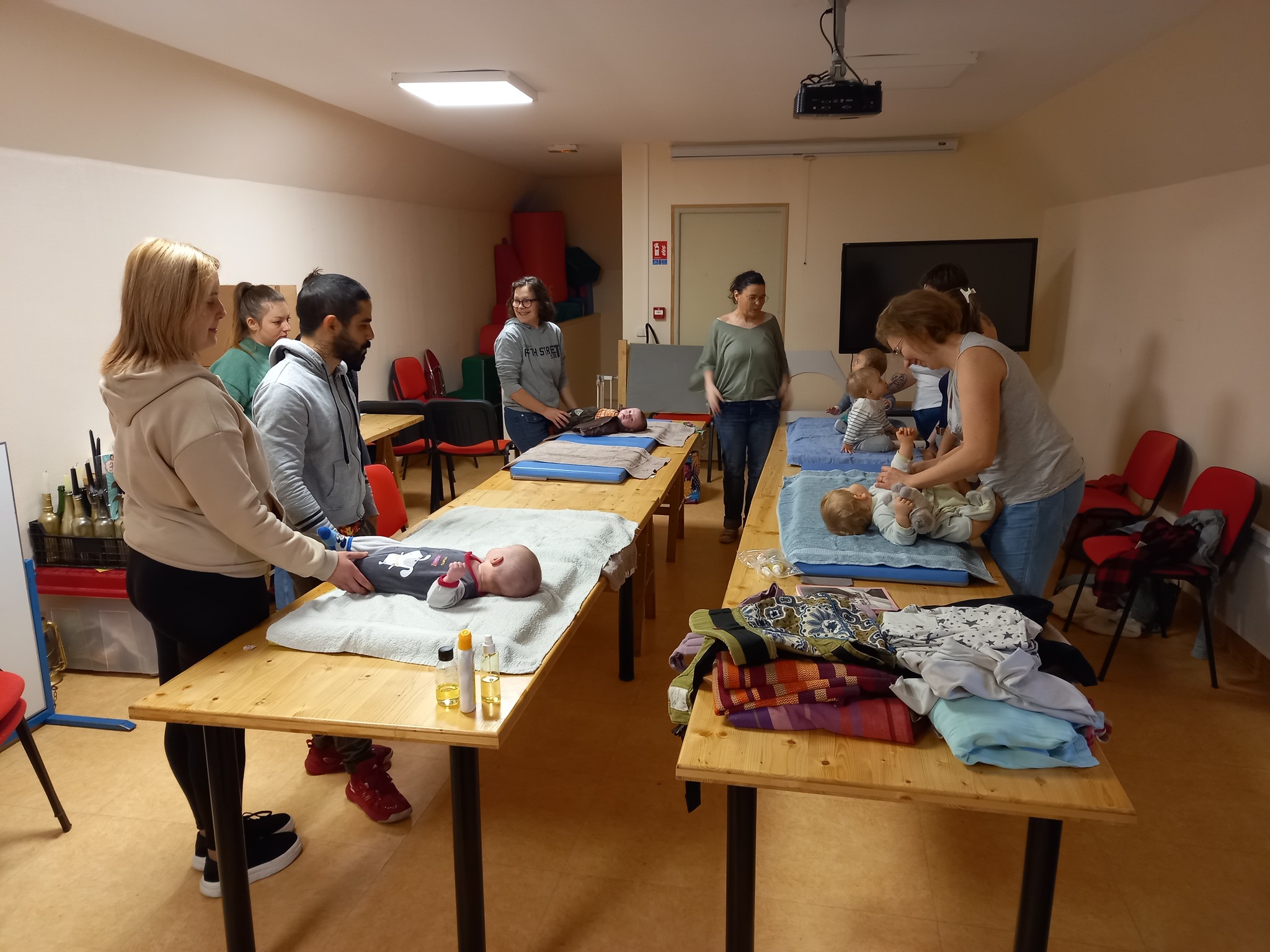 <div>RDV des bambins 0-36 mois - Portage/Massage bébé</div>